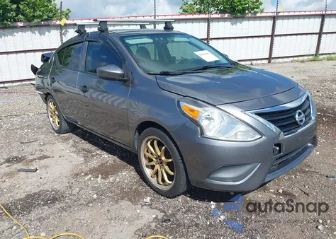 2017 Nissan Versa 1.6 S z USA, uszkodzony, nr VIN 3N1CN7AP6HL900180